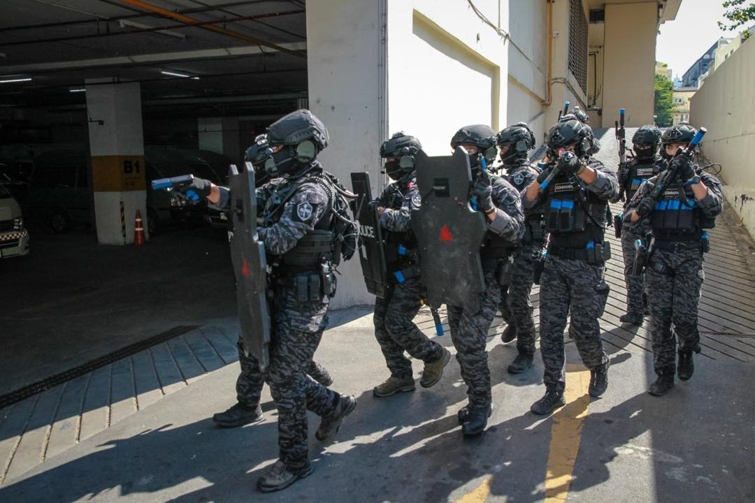 ตำรวจคอมมานโดฝึกซ้... - กองบังคับการปฏิบัติการพิเศษ - Commando | Facebook