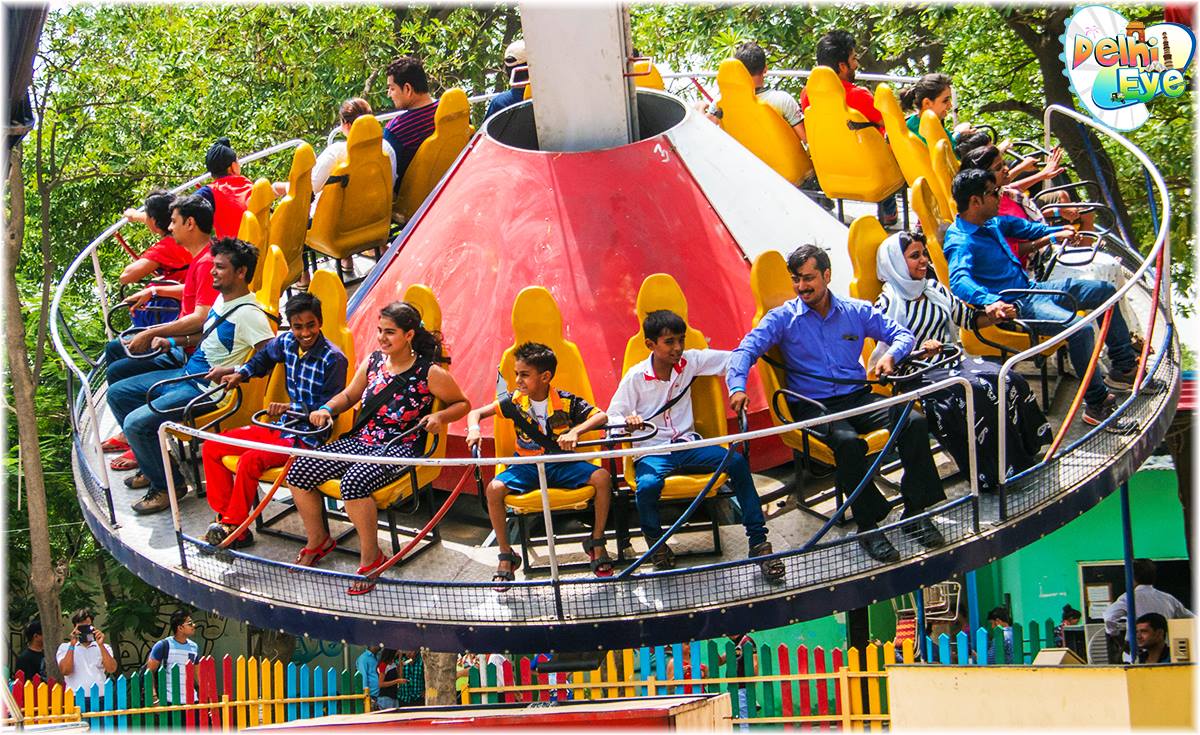 Delhi Eye - Come ride the giant Frisbee that will hurl you...