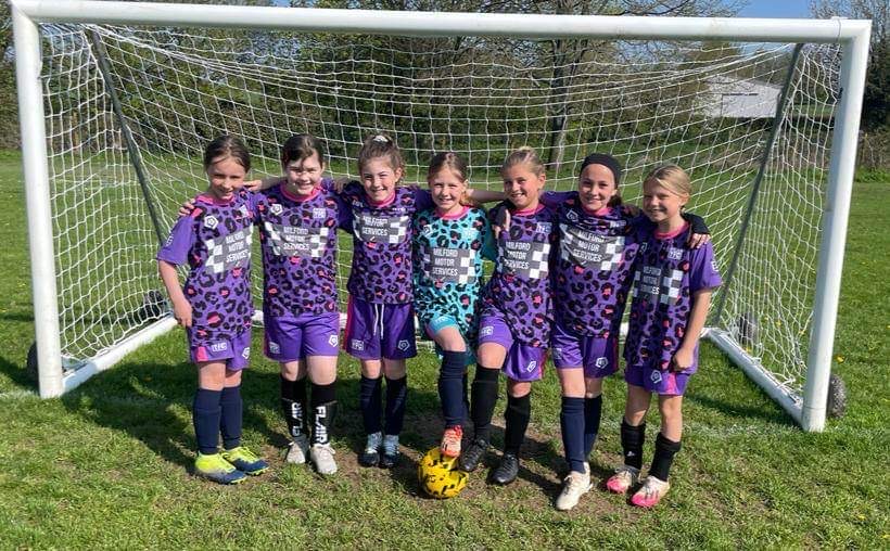 milford-on-sea-youth-show-some-appreciation-for-milfords-first-girls
