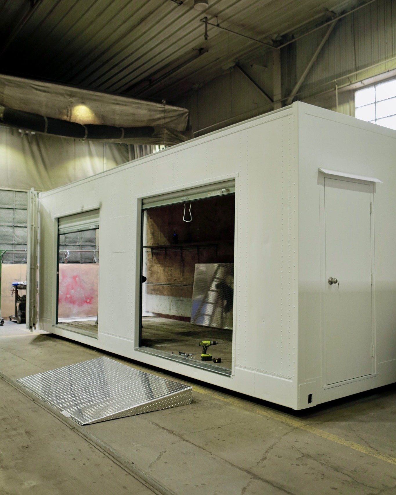 GT Group - A 44-foot container from the '90s received a... | Facebook
