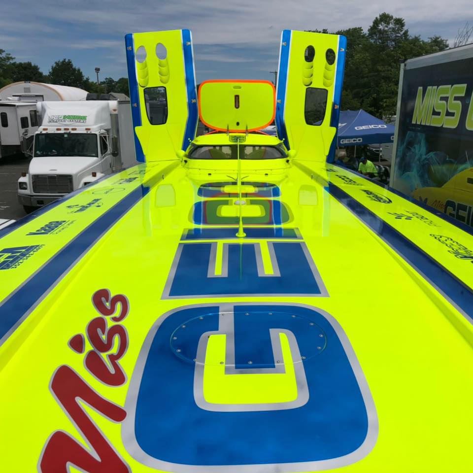 Miss GEICO Racing On The Move.