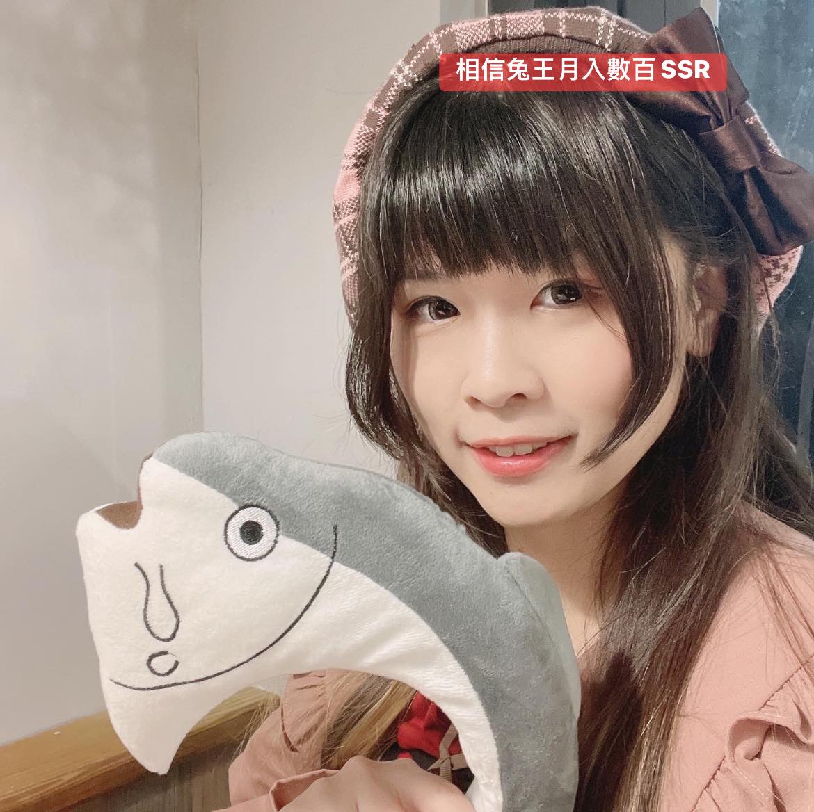 Rabibi-傻兔不專業 - 新年怪樂！今年是兔王ㄉ年！💖 祝大家年年有魚！🐟...