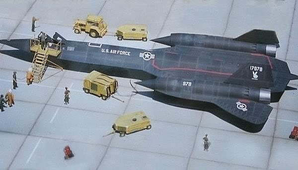 Italeri 1:48 SR-71A Blackbird model kit review