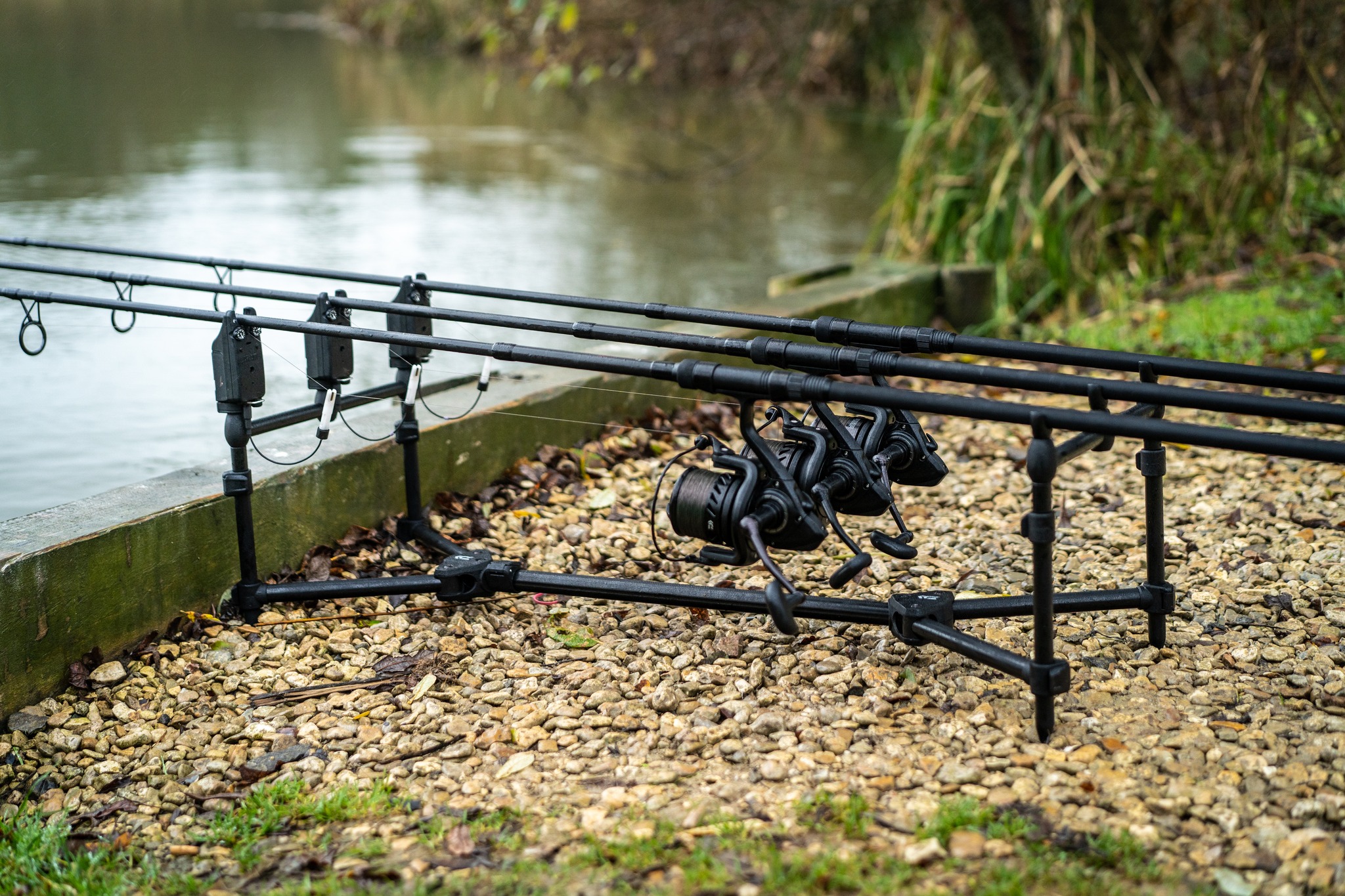 bass 4000 fishing reel Shimano Spinning 19 Sienna 2000 Japan Nylon-Line 220g New TS Balance technology within the CARRETO DAIWA SALTIST NERO Style:StreamForce – Medium Heavy Action