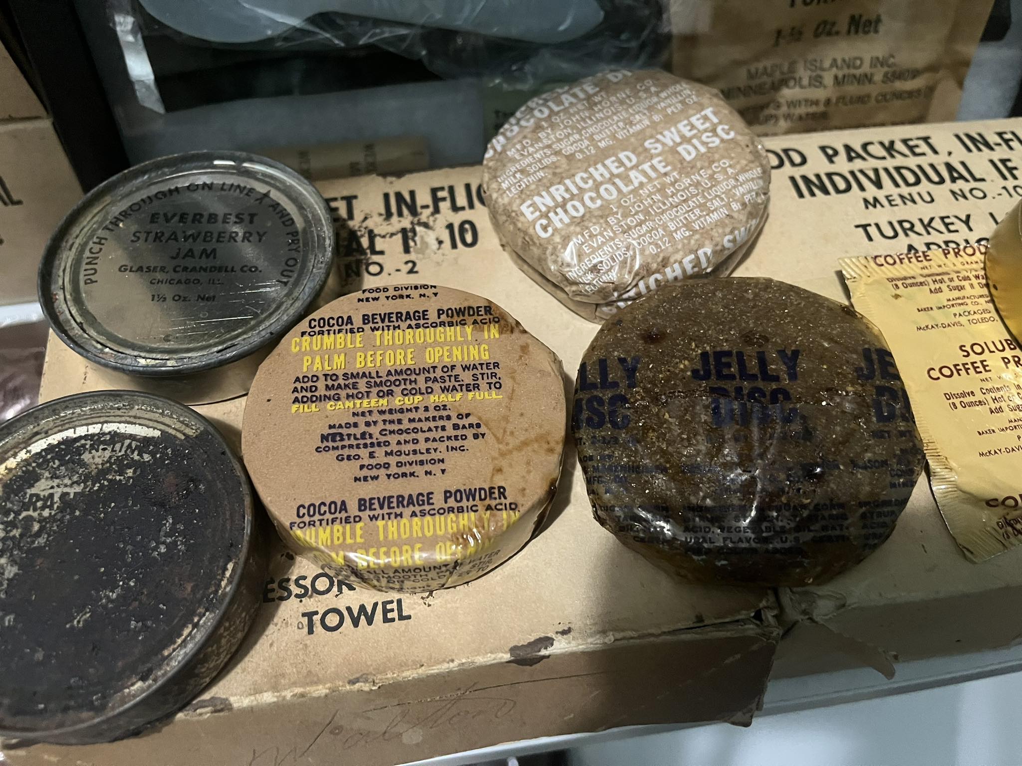 Hero - U.S. Army ration B-Units from before Vietnam included a very ...