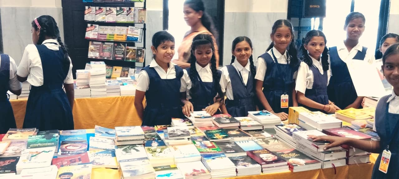 Aravind BOOK HOUSE, Vijayanagar / Chandra layout / Delhi Home