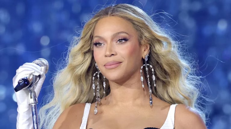 Interesting - Beyoncé 42 stirs mixed reactions with a bold photo ...