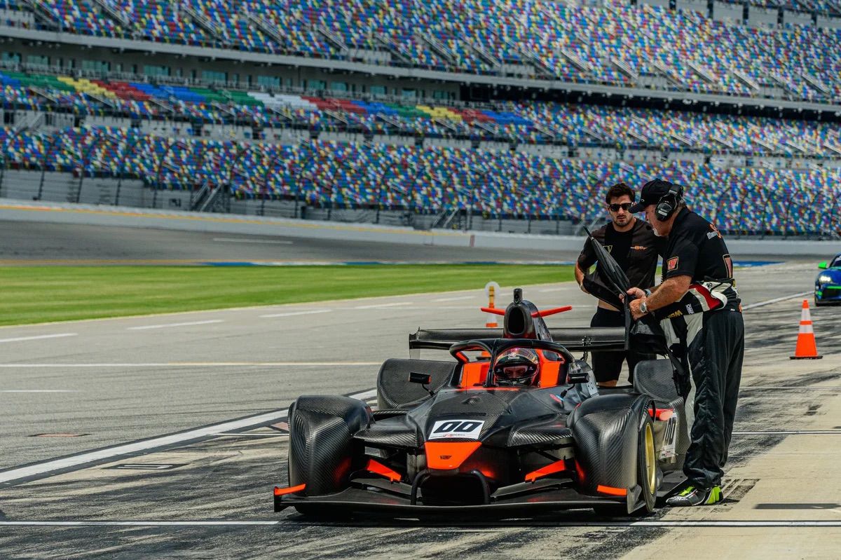 Wolf - The Wolf Racing Cars GB08 F Extreme at Daytona International ...
