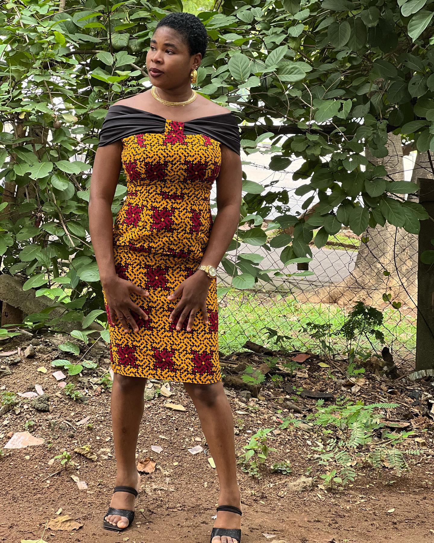 How to cut an off shoulder dress?