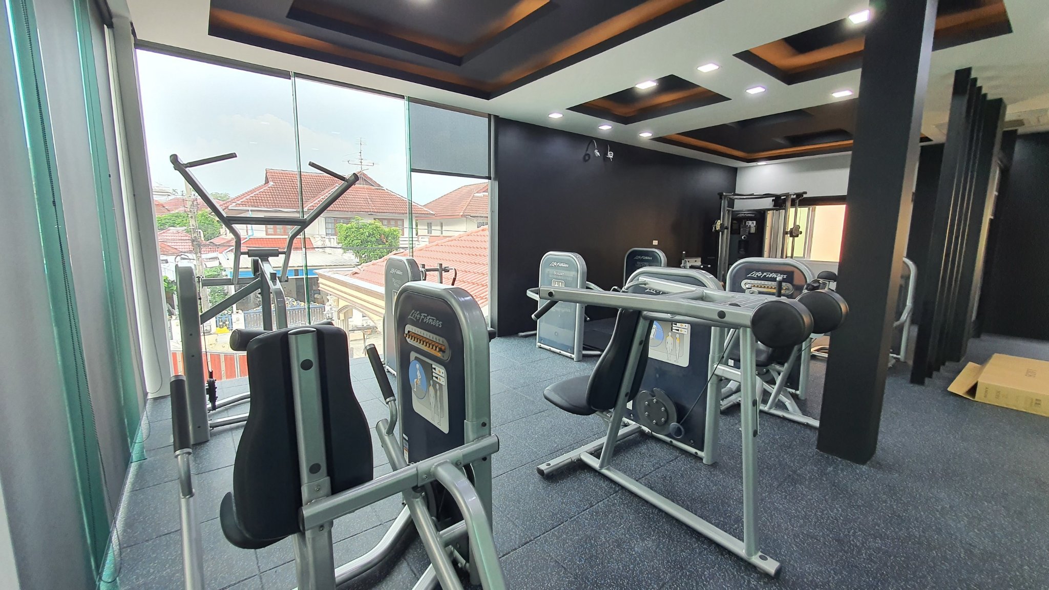 Home gym บ้านคุณเอกชัย... - Home fitware solution