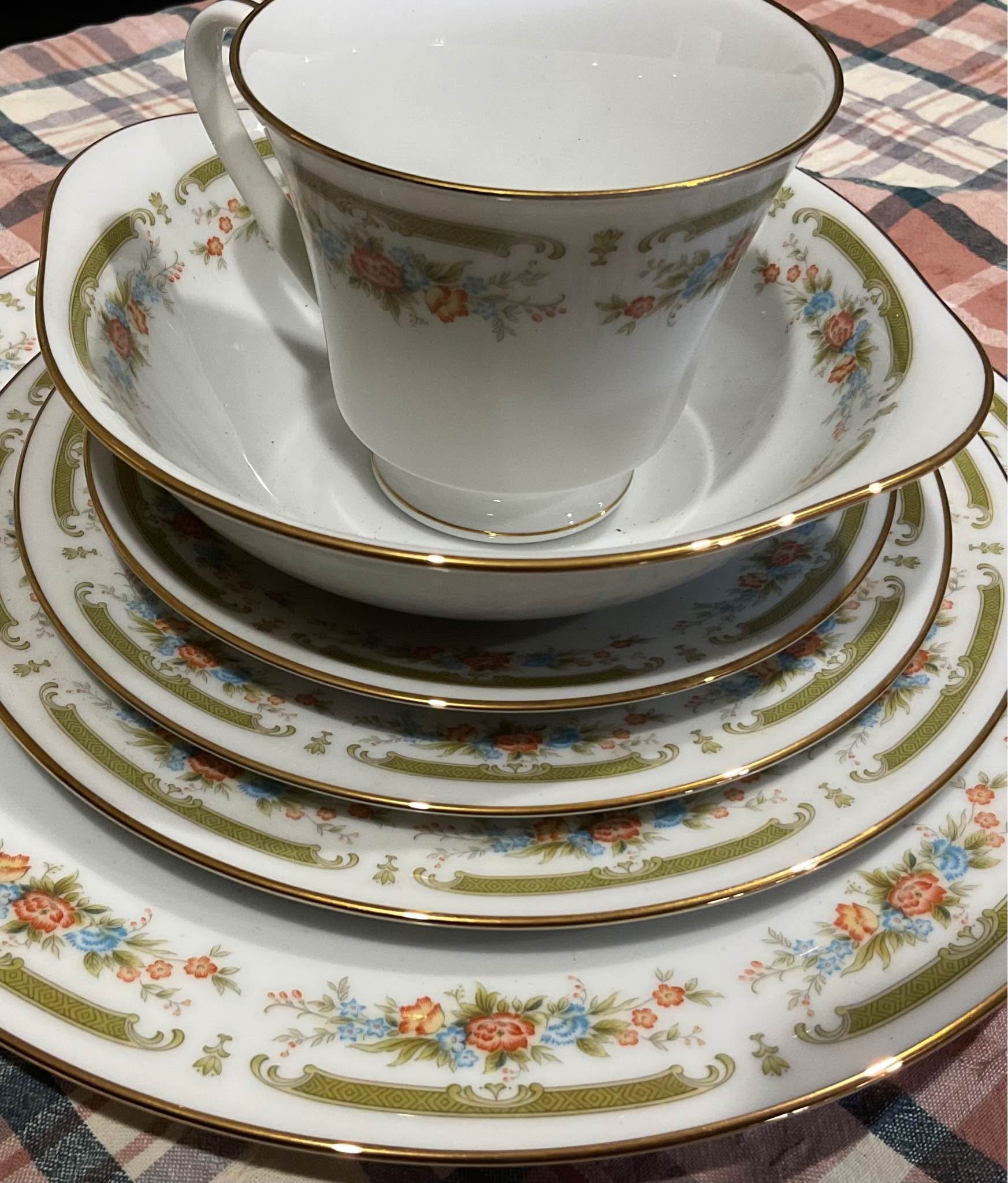 Vintage 36pc very rare Noritake RC Japan 425 Nashville porcelain