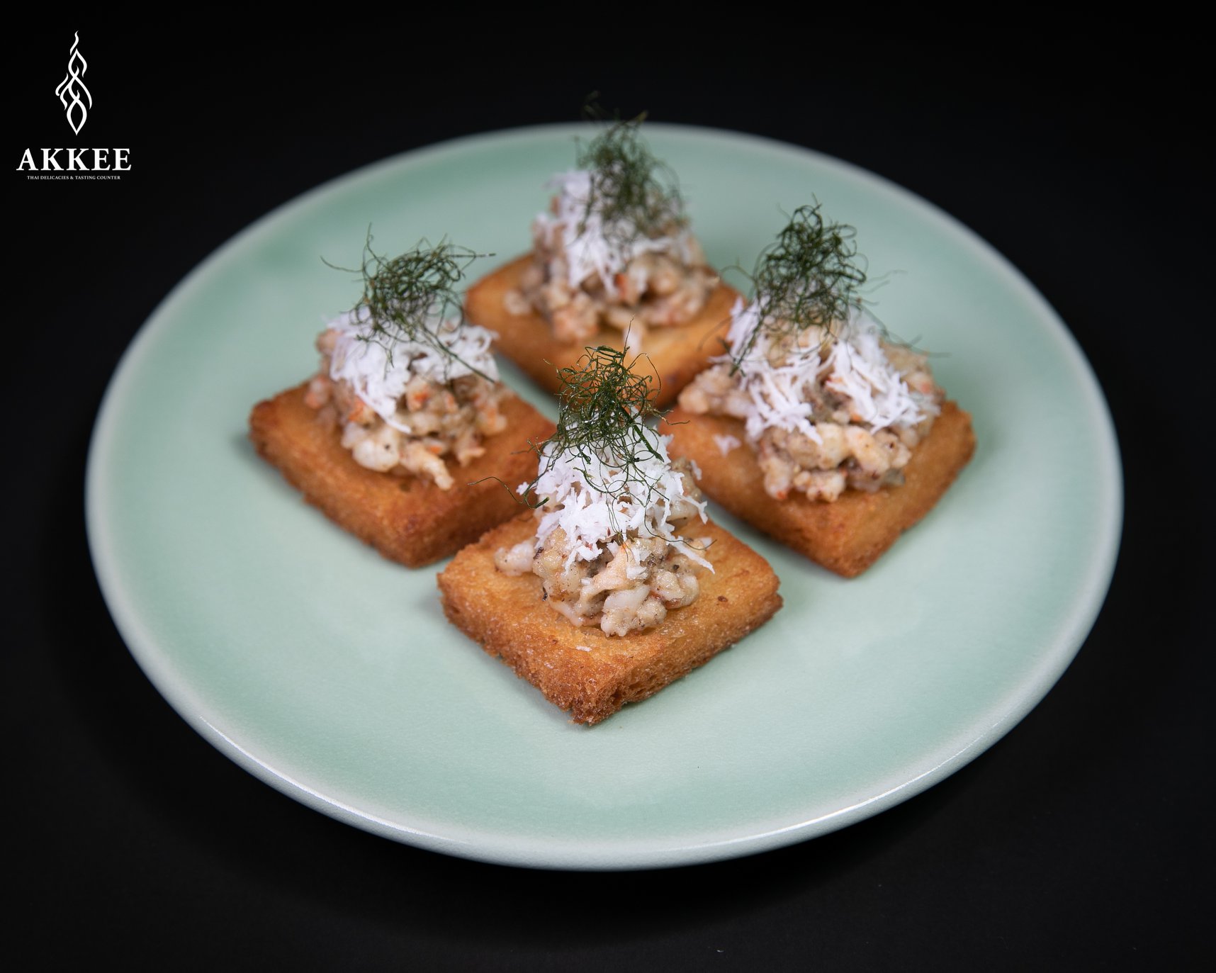 ขนมปังหน้ากุ้ง... - AKKEE Thai Delicacies & Tasting Counter