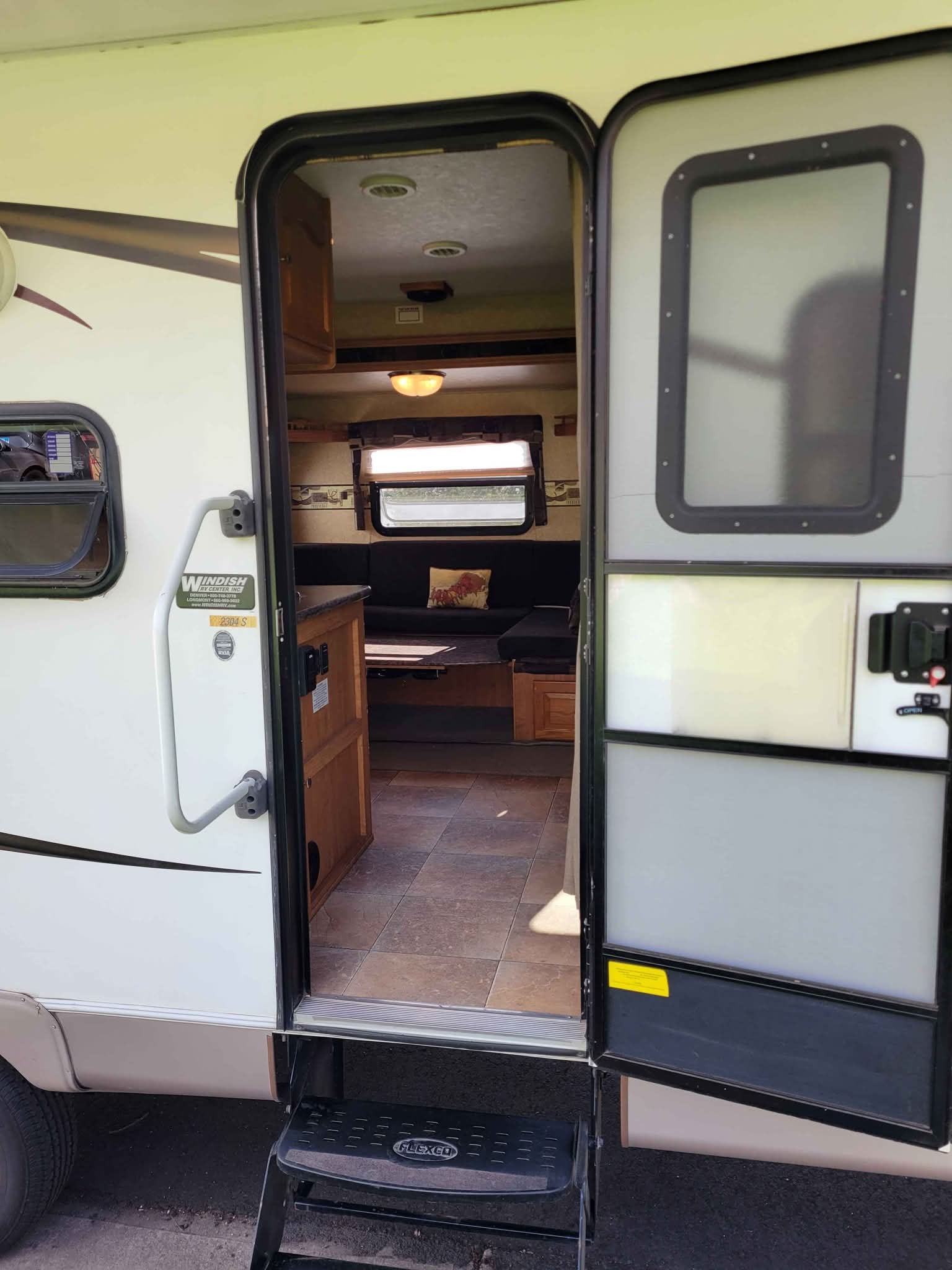 Rockwood 2011 2304S Mini Lite Camper - RVs & Campers - Applewood ...