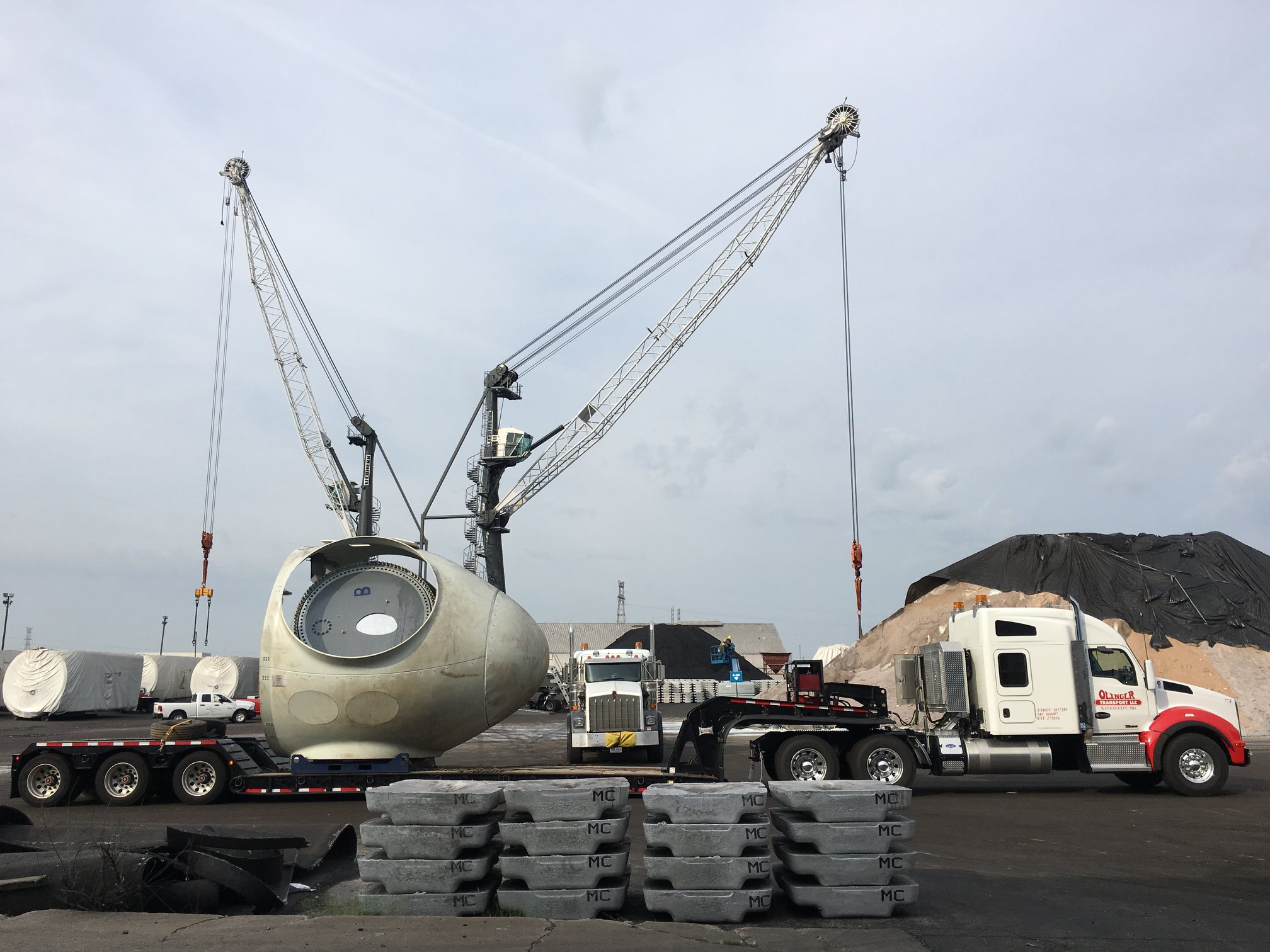 Olinger Heavy Hauling | Kansas City MO