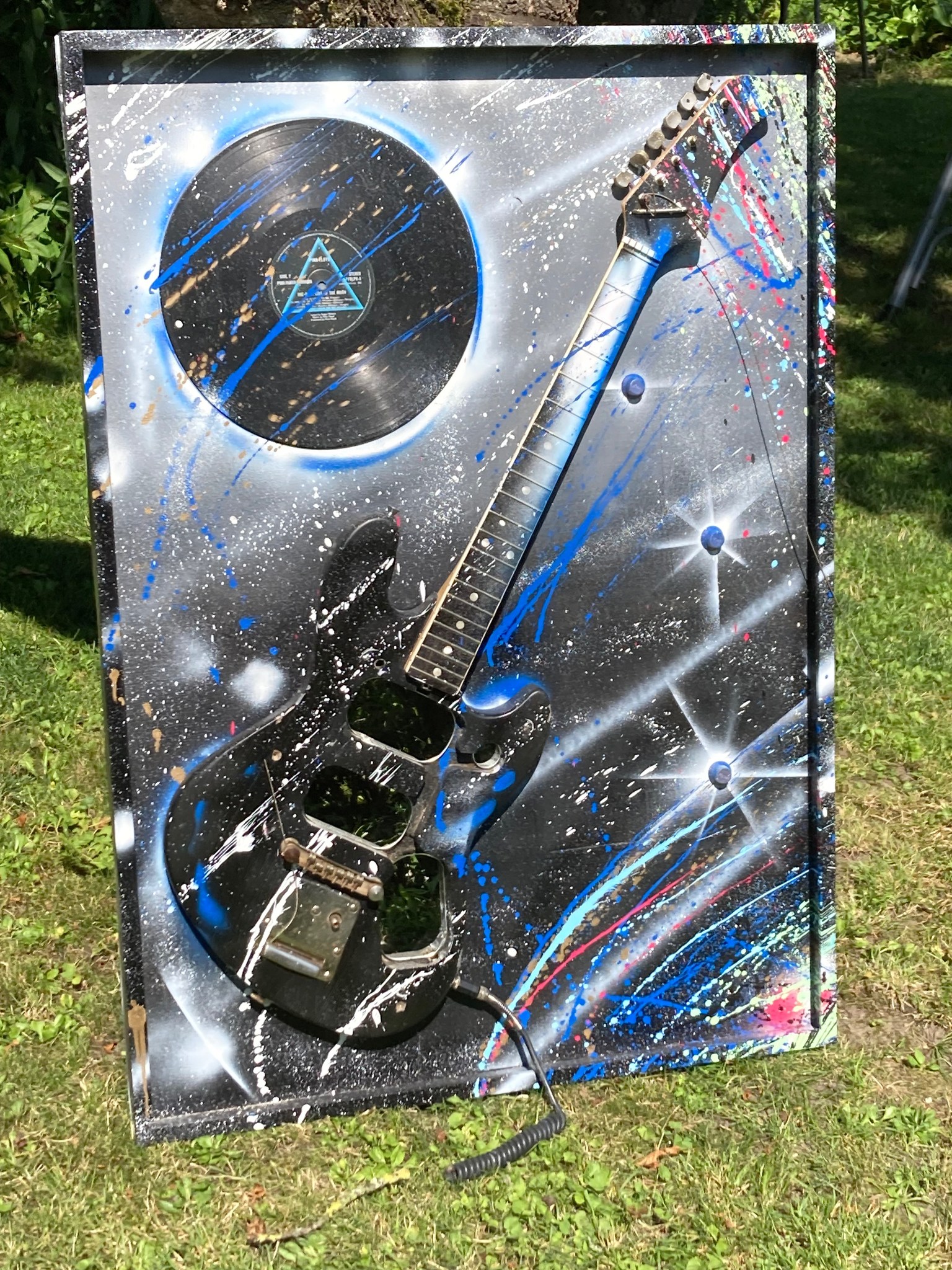 Deadnotes - upcycled instruments