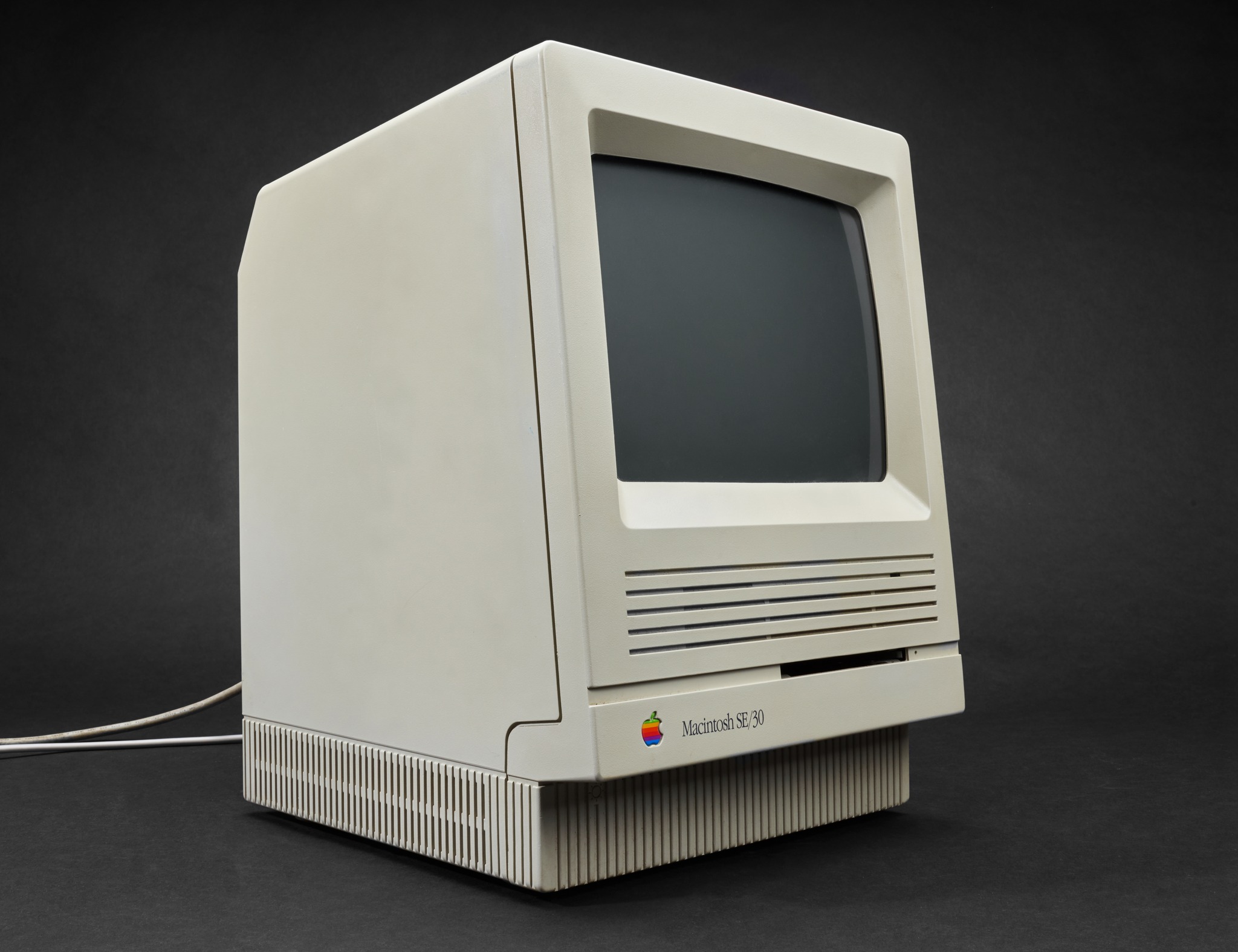 The Macintosh SE/30 (1989-1991) was Apple's fastest compact B&W