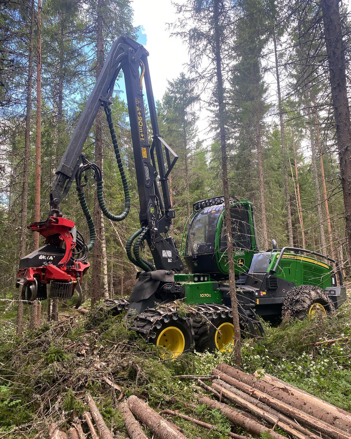 Hörnsjö Skog & Maskin AB added... - Hörnsjö Skog & Maskin AB