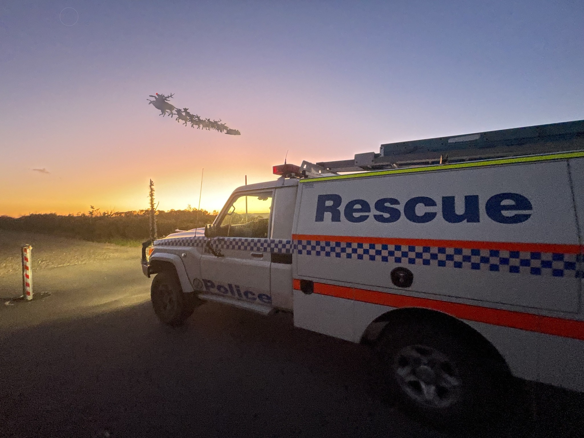 Blue Mountains Police Rescue - NSW Police Force - UNIDENTIFIED FLYING ...