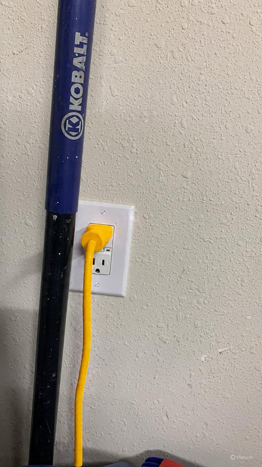 electrical fishing into existing box 14FT Wire Tool Fish Tape Cable Rods, Bright Green Wire Puller with 5 Different Attachments in a Carrying Case Pulling CAT6 cable in existing