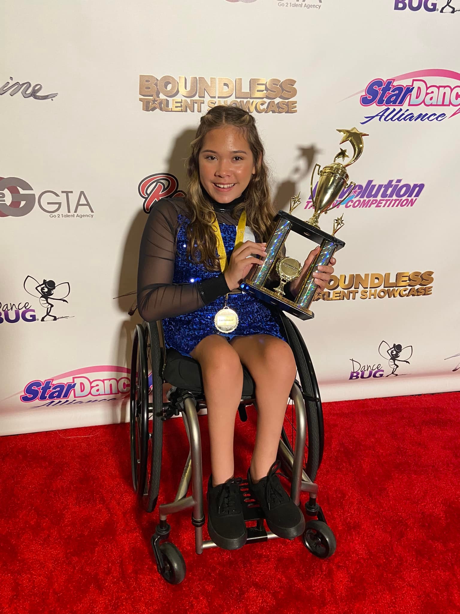 Mayli Gibson - I won the entertainment award in my age... | Facebook