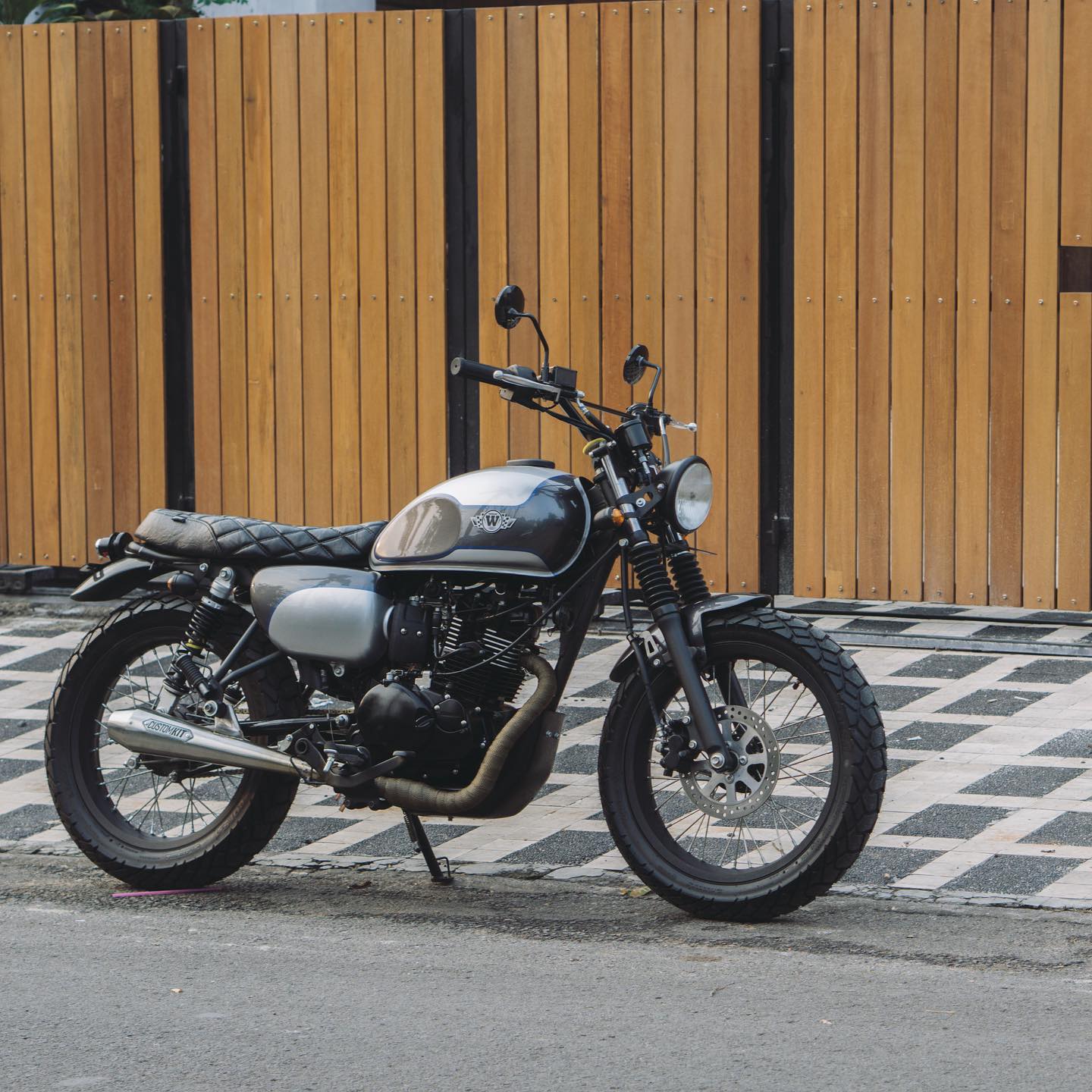 custom.kit - Paling suka liat motor simple minimalis kaya... | Facebook