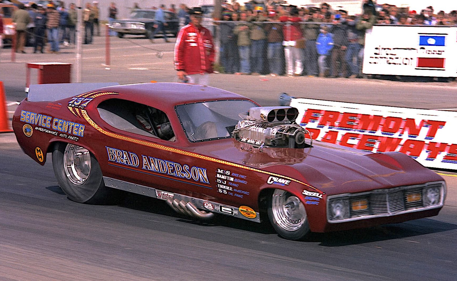Drag - Brad Anderson launching his Alcohol Funnycar off the Fremont ...