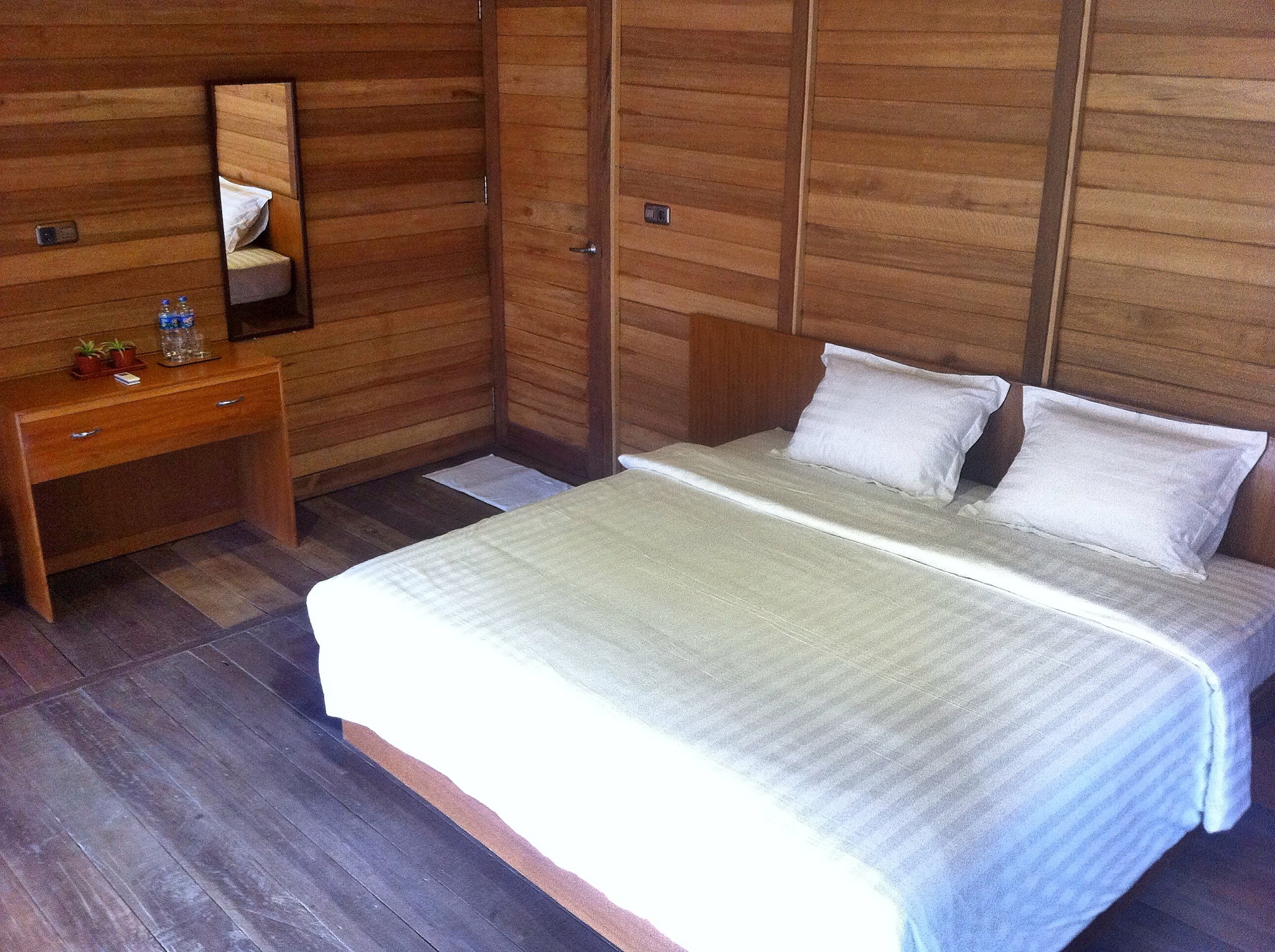 Spring Hill Hotel | Ruteng