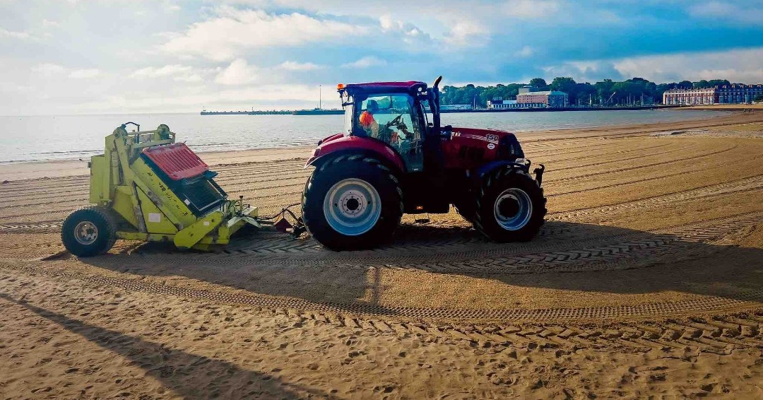 🚜 Did you know…? Weymouth’s golden... - Weymouth Town Council | Facebook