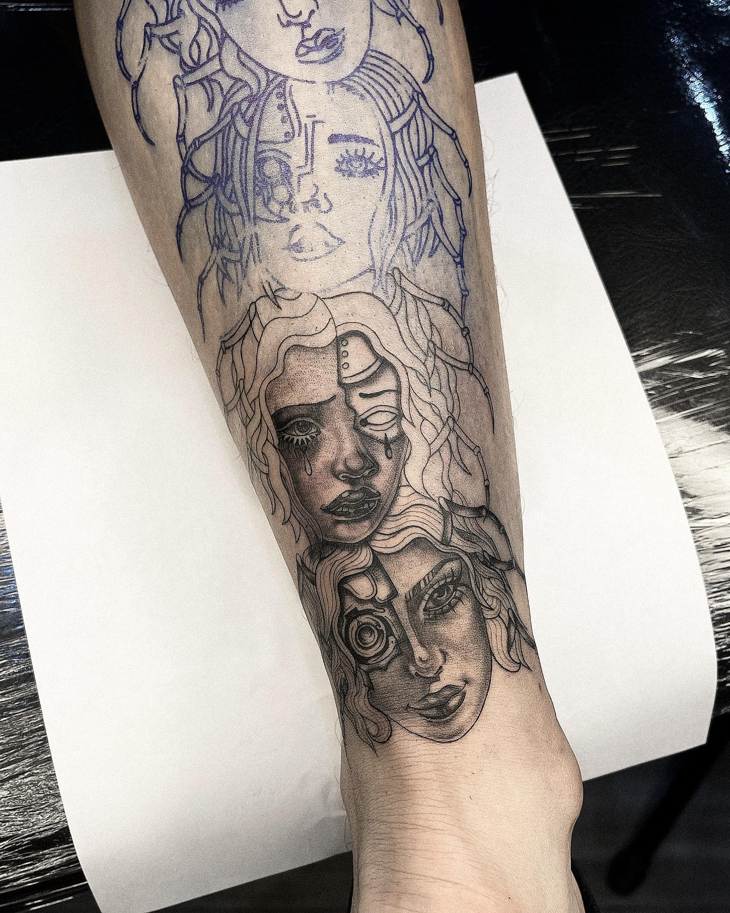 Madame Ink - Primer sesión del primer tatuaje para... | Facebook