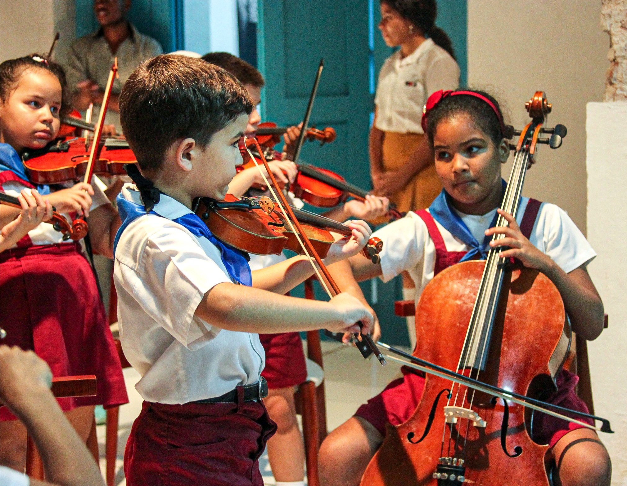 Dos proyectos socioculturales de la OHCH Somos Uno y el Centro ...