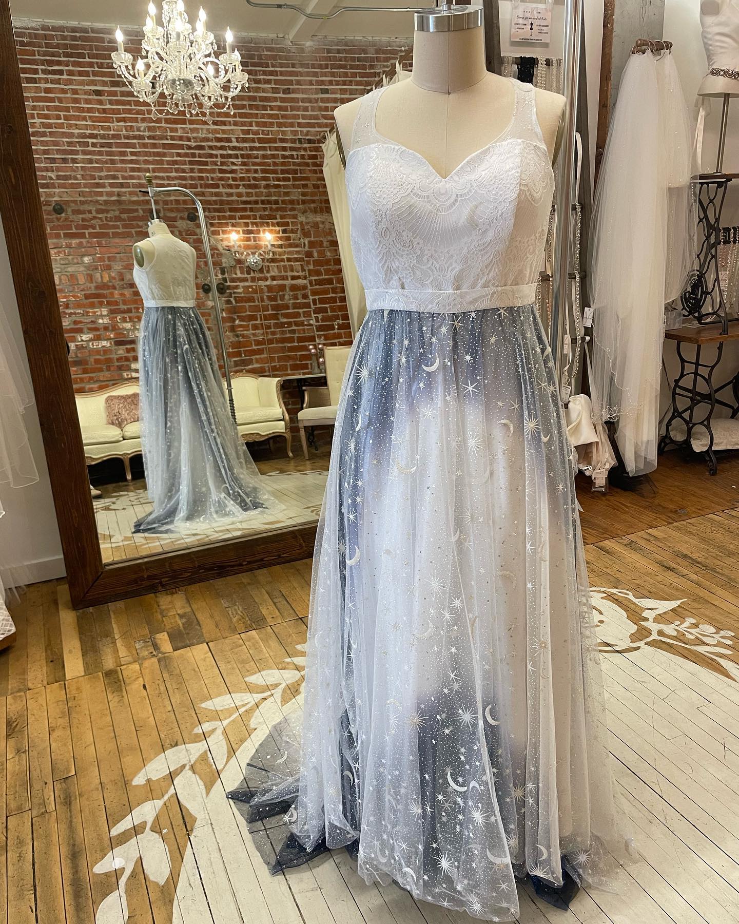simple cream wedding dresses Vintage Long Satin A-Line Light Ivory With Pockets US26 / Light Ivory Pockets have been added Bridesmaid Dress Burgundy Red Color:Pink (As Picture) 14072026md
