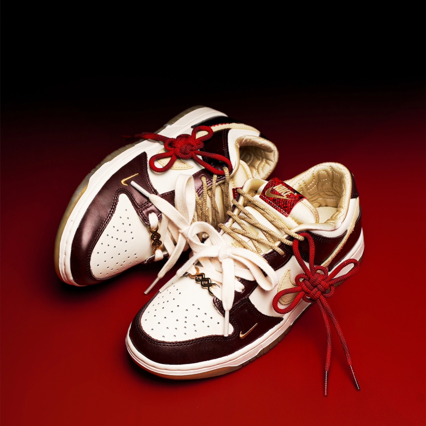 ? Sssssleek and stylish. The Nike Dunk Low 