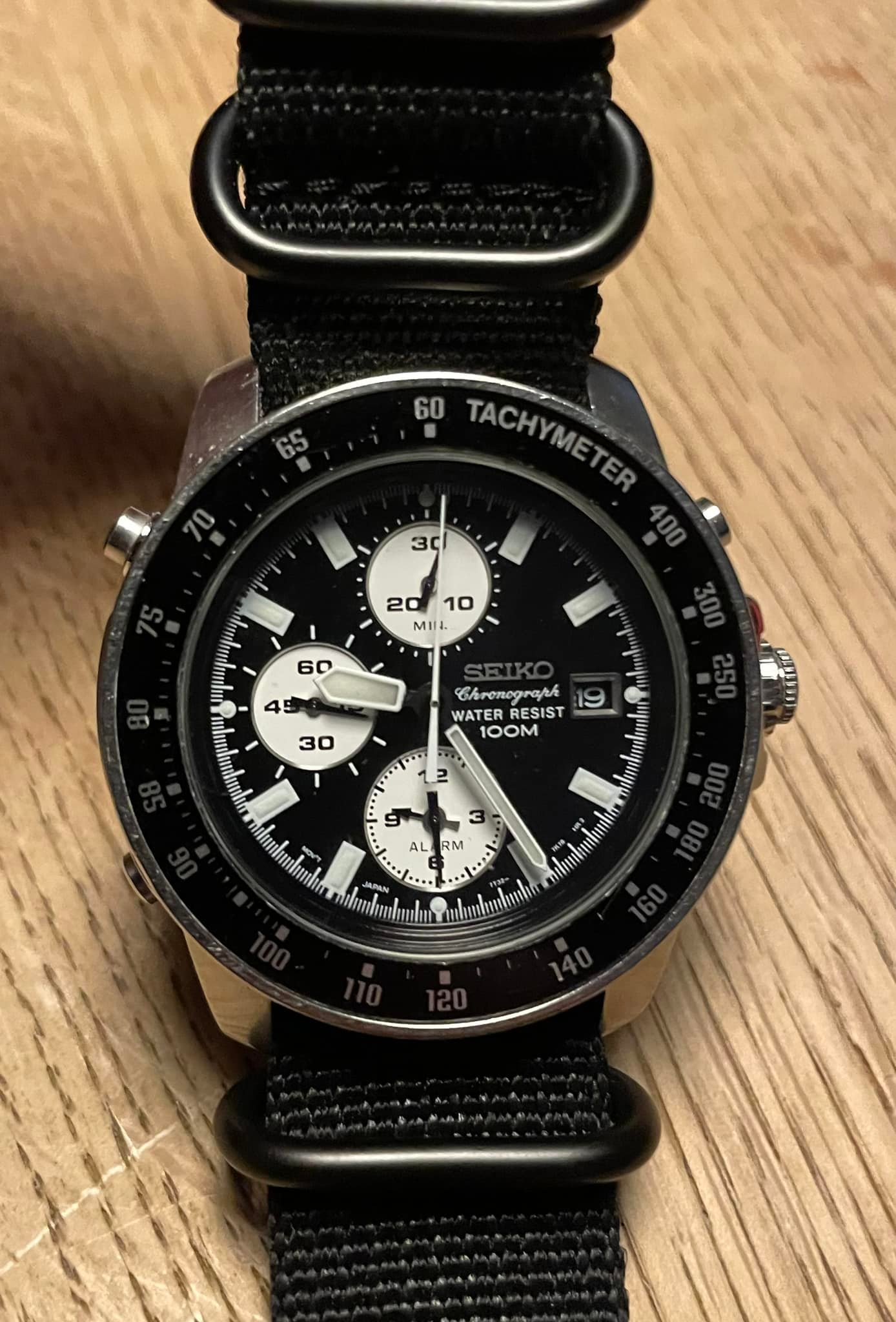 What is the history of the Seiko 7T32 7H00 watch?