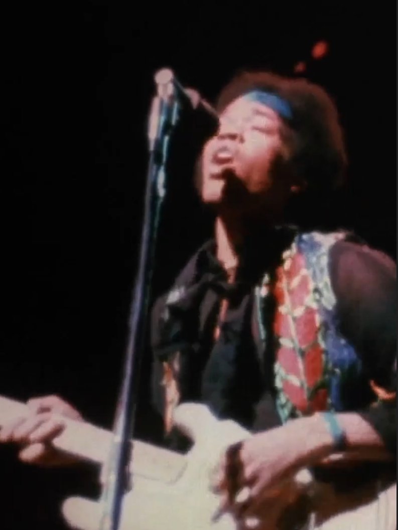 Jimi Plays Berkeley//Johnny B Goode // Live At the Berkeley '70