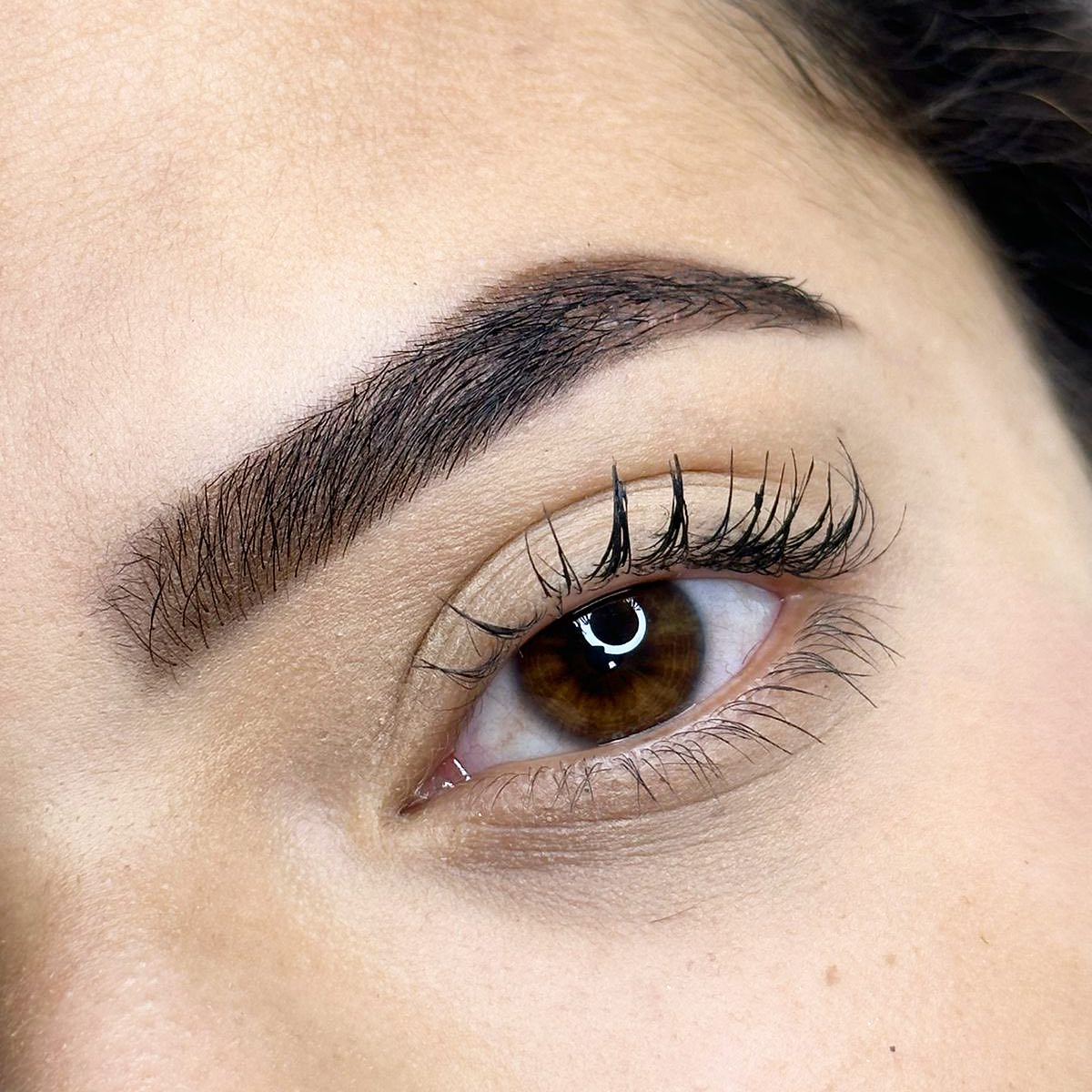 Nuevo Servicio 🎉 BROWS VIP Consiste... - Rostro Perfecto RD