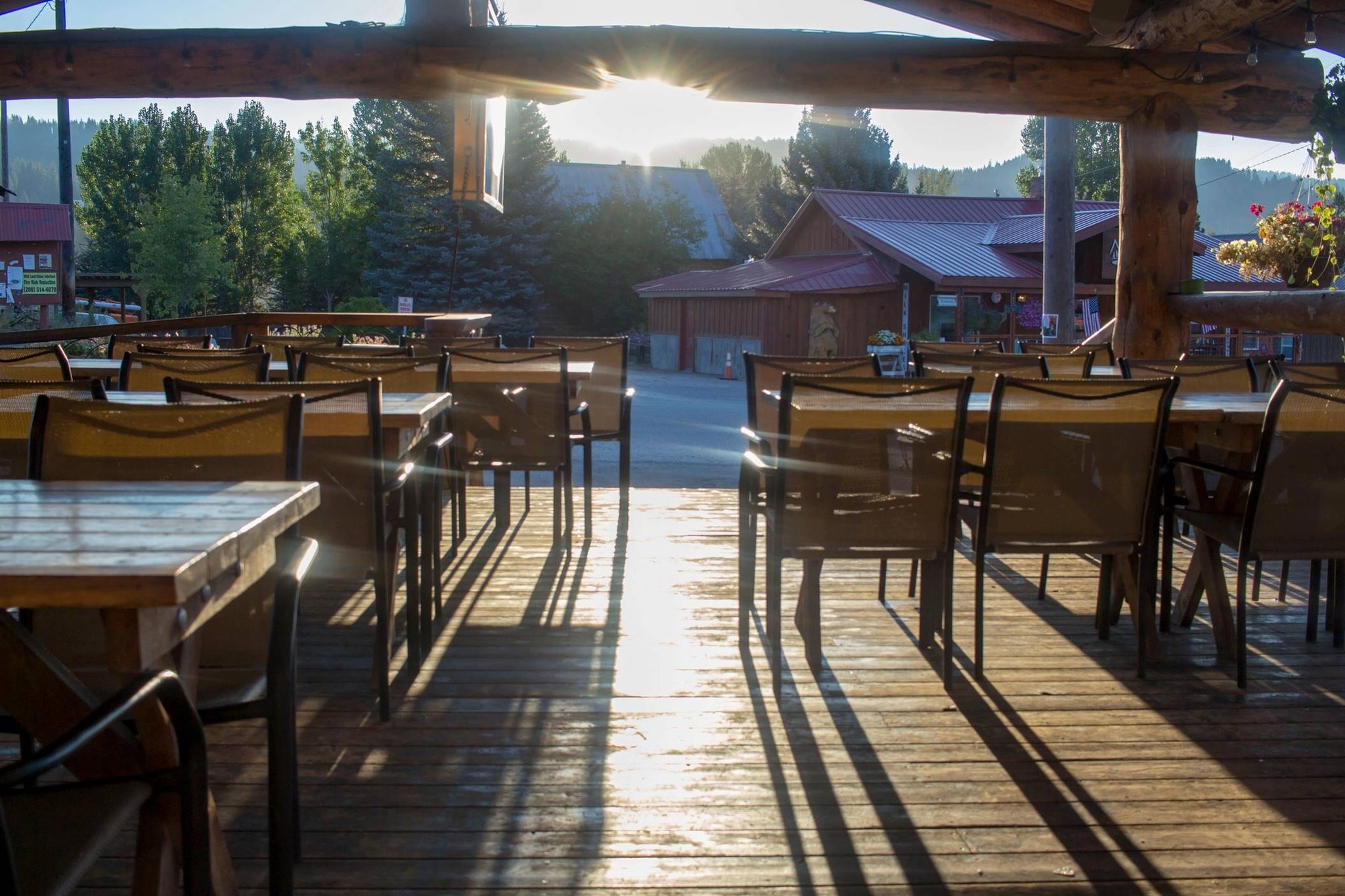 Two Rivers Grill Crouch Idaho | Crouch ID