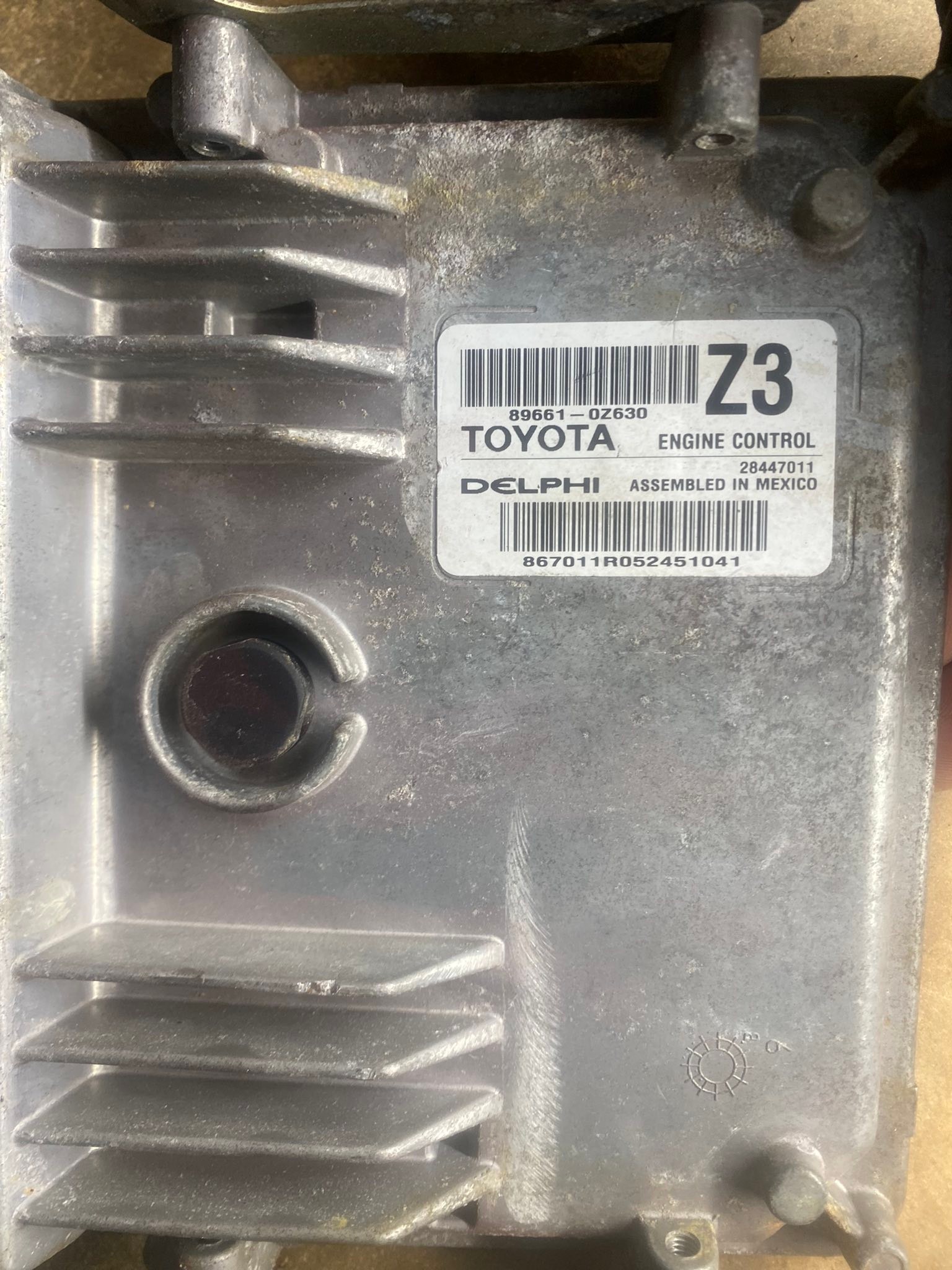 What chip to change in Toyota ECU module for ignition crank?