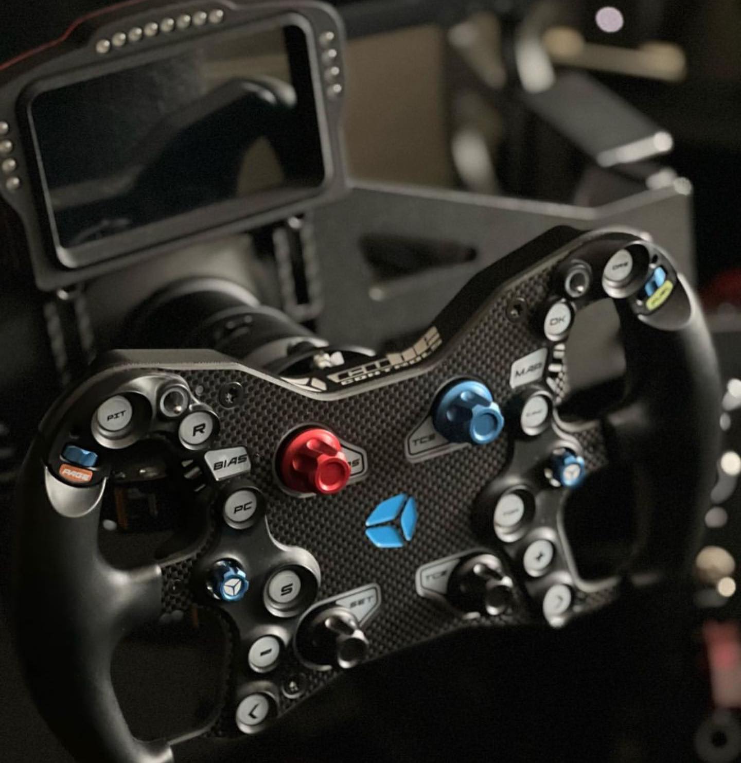 Sim Dash - @simplace.co customer @2fast4uracing setup 🤩...