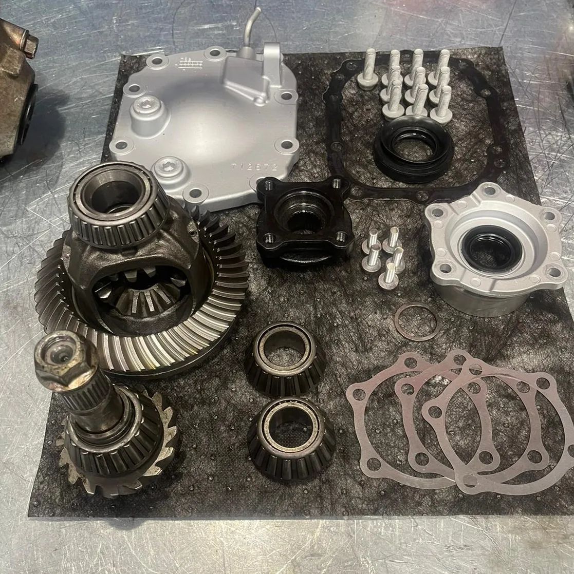 JM-Imports - R35 GTR front diff being assembled for trader... | Facebook