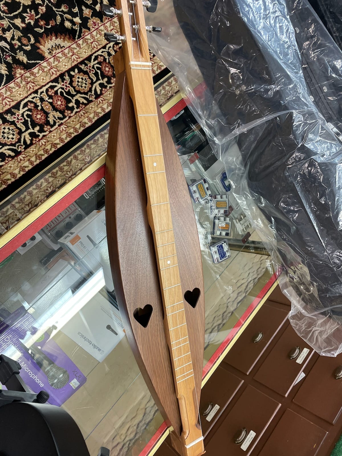 How important is it to keep a 1972 Dennis Dorogi dulcimer original