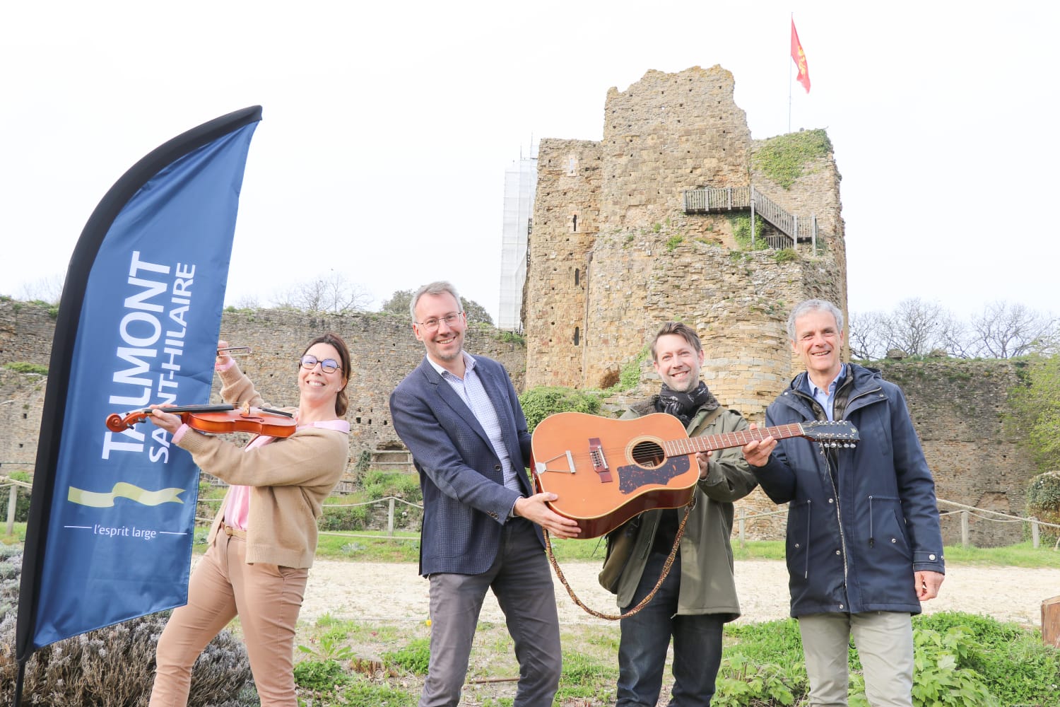 Talmont - 🎶 Festival du Château 2023 : la billetterie est ouverte ! 🎼 ...