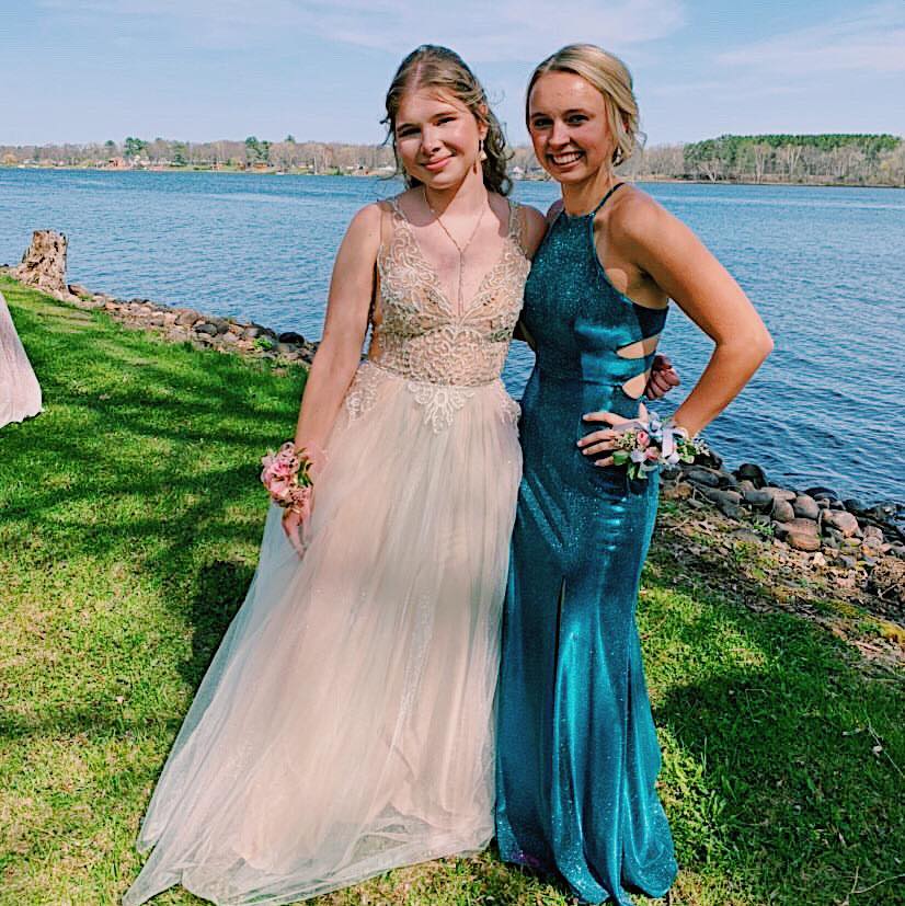 Let’s see your gorgeous prom... - Dresses Ever After | Facebook
