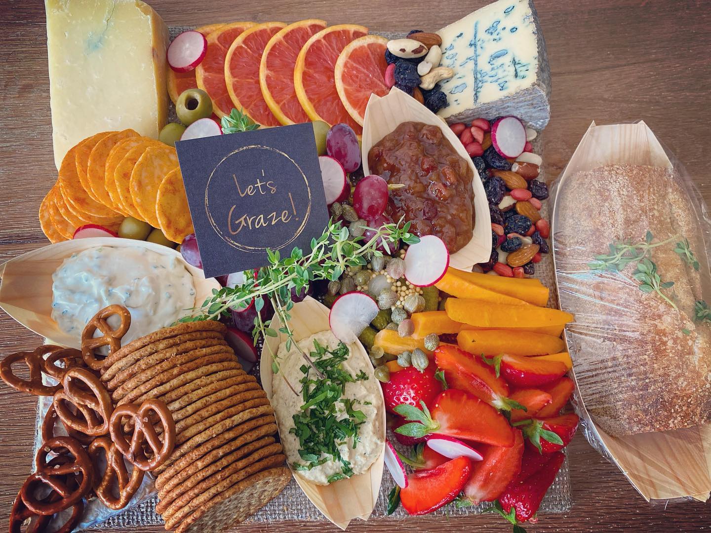 Let's Graze - The Let’s Graze Classic Veggie Platter 🧀💛... | Facebook