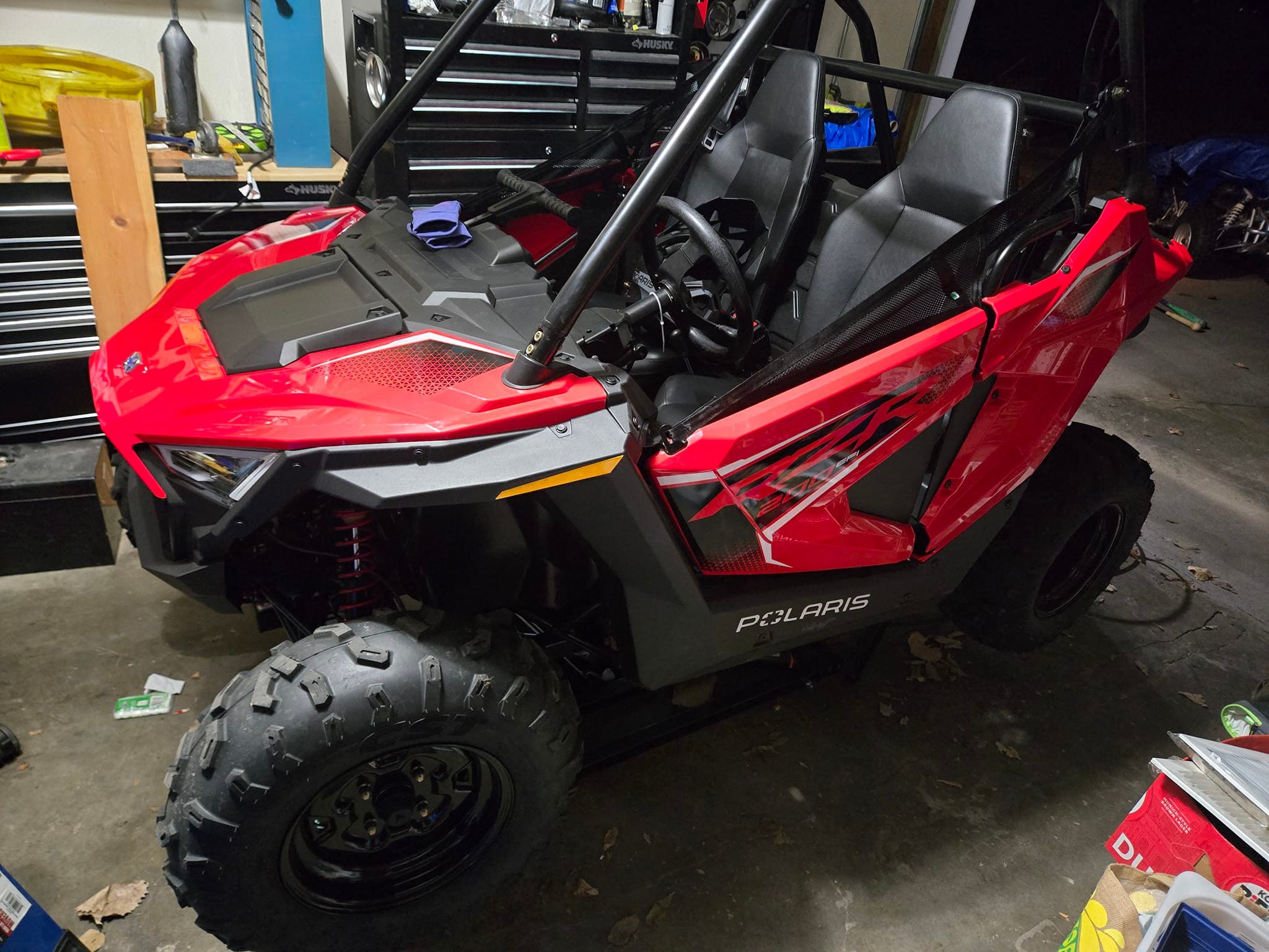 Polaris RZR 200 EFI (2025) - Kids' Off-Road Buggy in Red