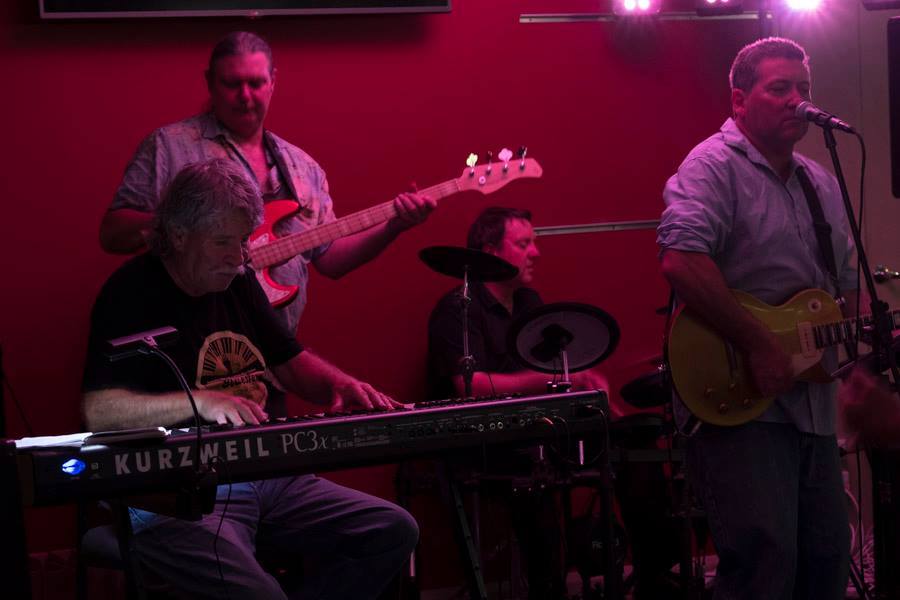 3 Shallow Men- 3 piece cover band
