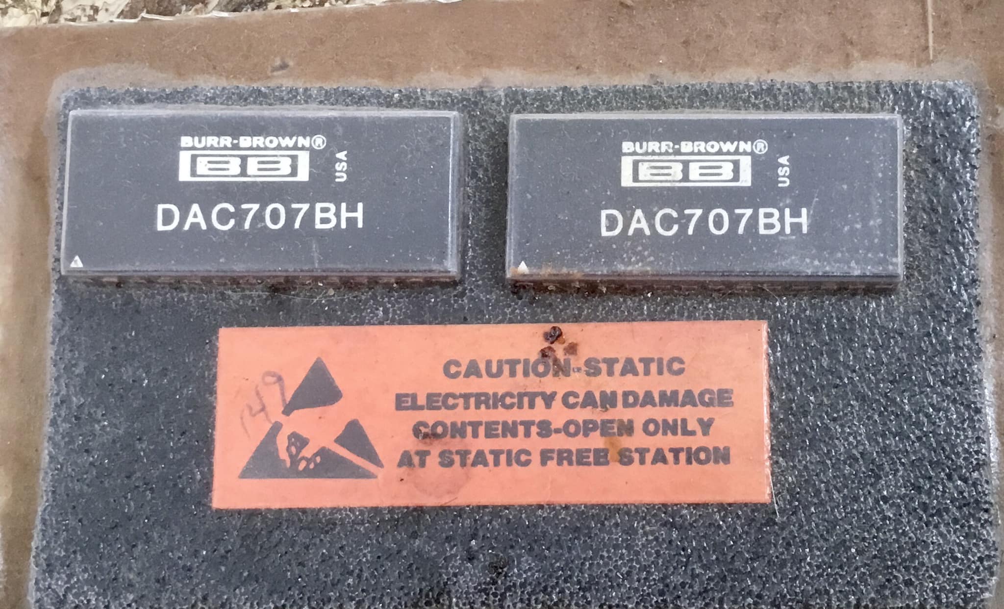 451805_7