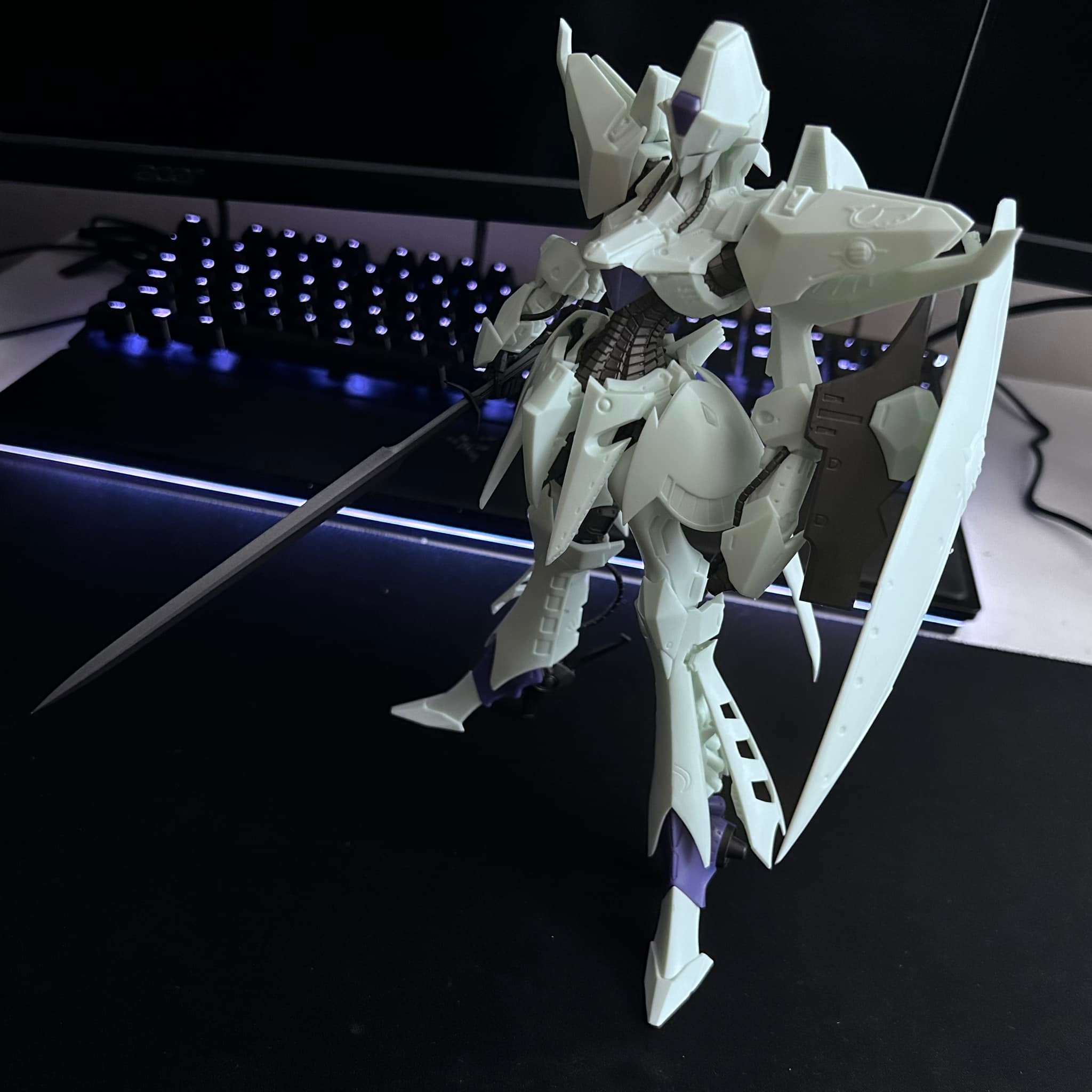 Volks 1/100 SR1 engage kit review for intermediate builders