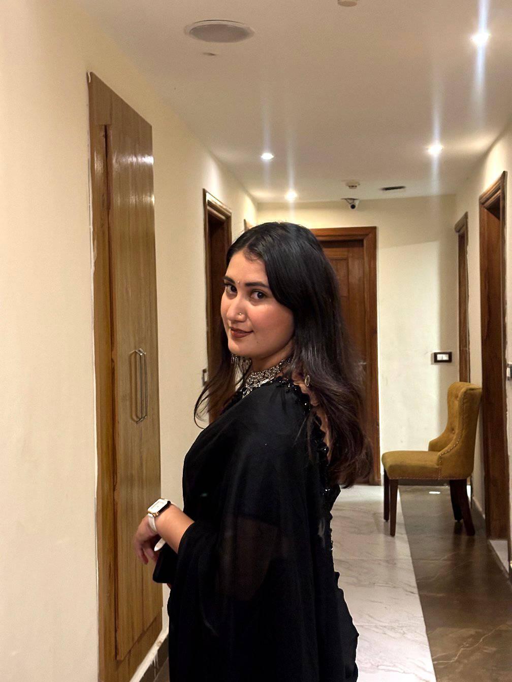 Kaitni pyarii bathaine 🤌🏻🫶🏻💕 . . #foryou #foryoupage #reels #instagood ...