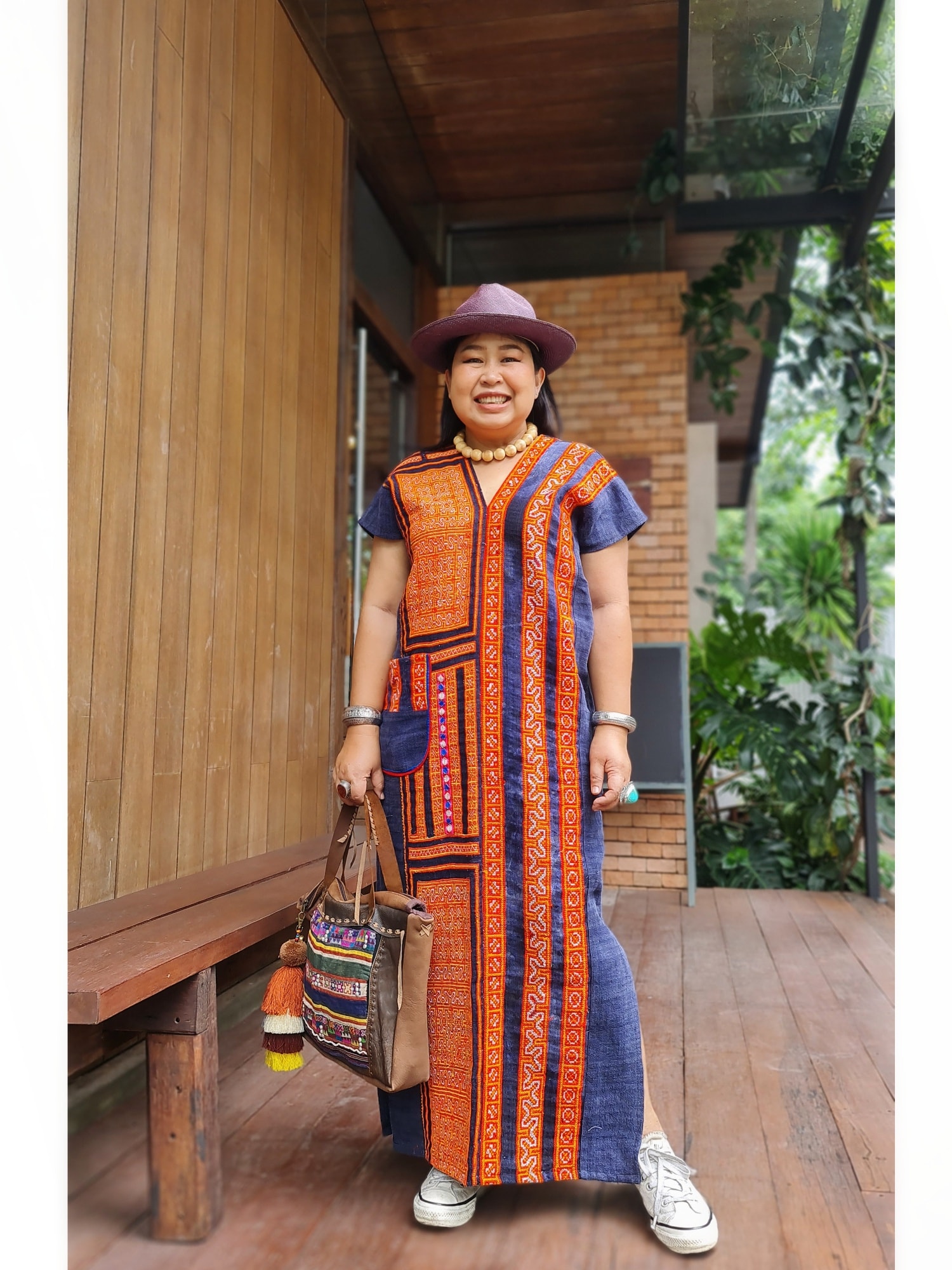 เดรสยาว ผ้าใยกัญชงทอมือ แต่งผ้าปักมือ ผ้านิ่ม เด้งดีค่ะ ใส่สบายค่ะ ขนาด ...