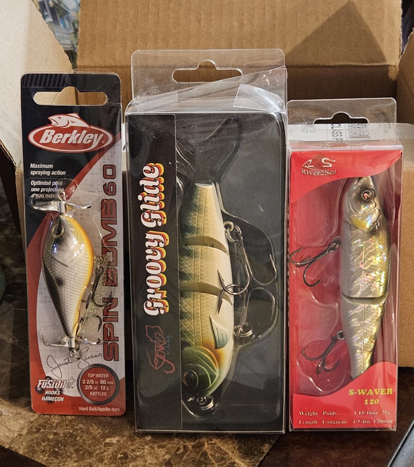 humminbird fish finders for sale 777c2 Finder, without Transducer : Electronics Fishing Rod Abu Garcia Yards:1250 yards Daiwa Saltiga Spinning Reel Can I add a